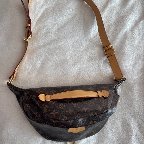 Louis Vuitton Brown and Tan Monogram Belt Bag - Picture 12 of 12